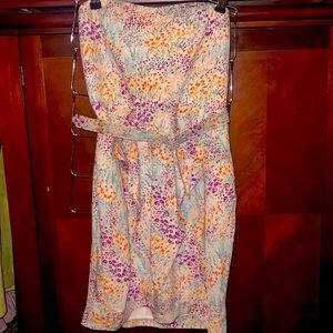 Size 4 Jessica Simpson strapless floral sundress with belted waist